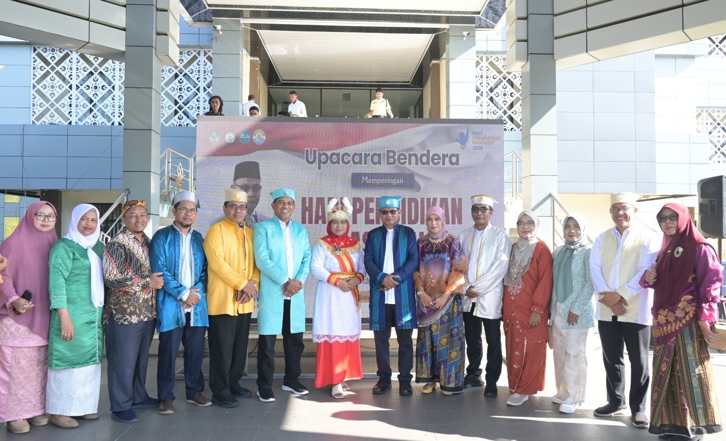Momentum Hardiknas 2026, Universitas Khairun Beri Penghargaan Satyalancana kepada Sivitas Akademika