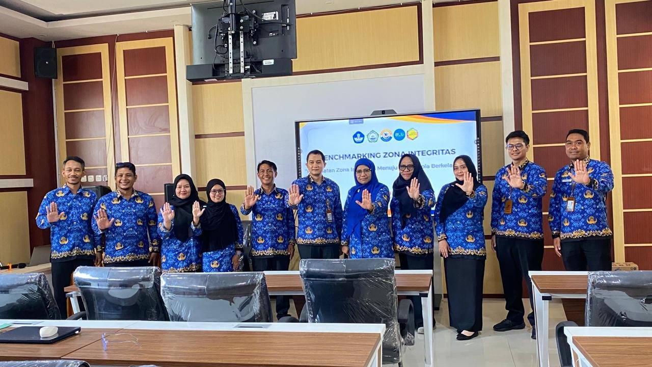 Fakultas Pertanian Perkuat Zona Integritas melalui Benchmarking bersama BPS Malut